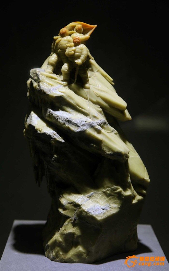博物馆藏青田石雕欣赏_亿虎网 《亲切交谈》,封门三彩,1964年,杨楚照作。 图片摄影:华夏收藏网 周广利,20131115摄于浙江省青田县青田石博物馆。 http://jd.cang.com/1150405.html 《武松打虎》,黄青田, 1957年,朱正普作。 图片摄影:华夏收藏网 周广利,20131115摄于浙江省青田县青田石博物馆。 http://jd.